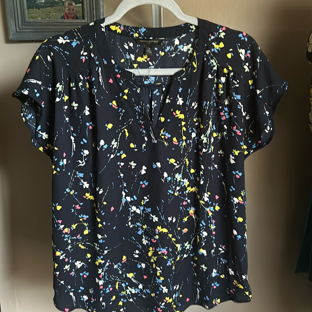Banana Republic floral blouse size small